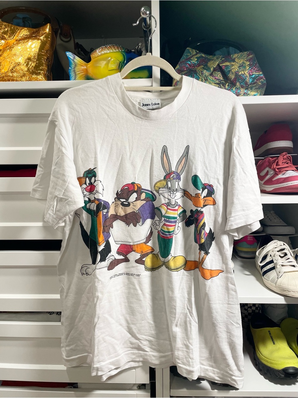 Vintage White Looney Tunes Short Sleeve Tee